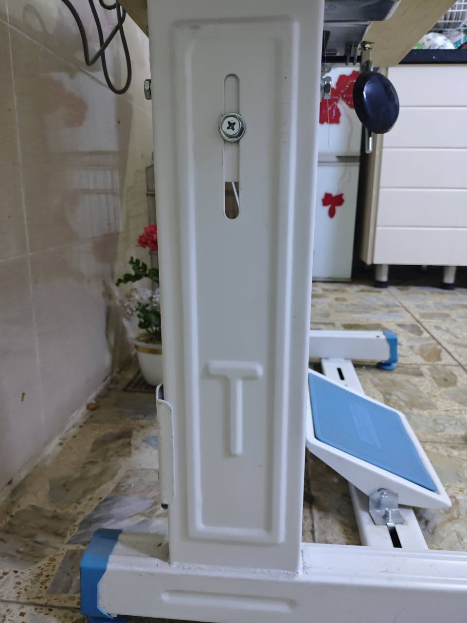 السلام عليكم ماكينه جاك اصليه ام الحفر الميز اصلي ابو الحفر F5 الماكينه ما مستخدمه ابدا الماكينه جديده مال صاله ايام قليله من اخذناهن مكان بغداد الشعب ديوان ***********    سعر 375
