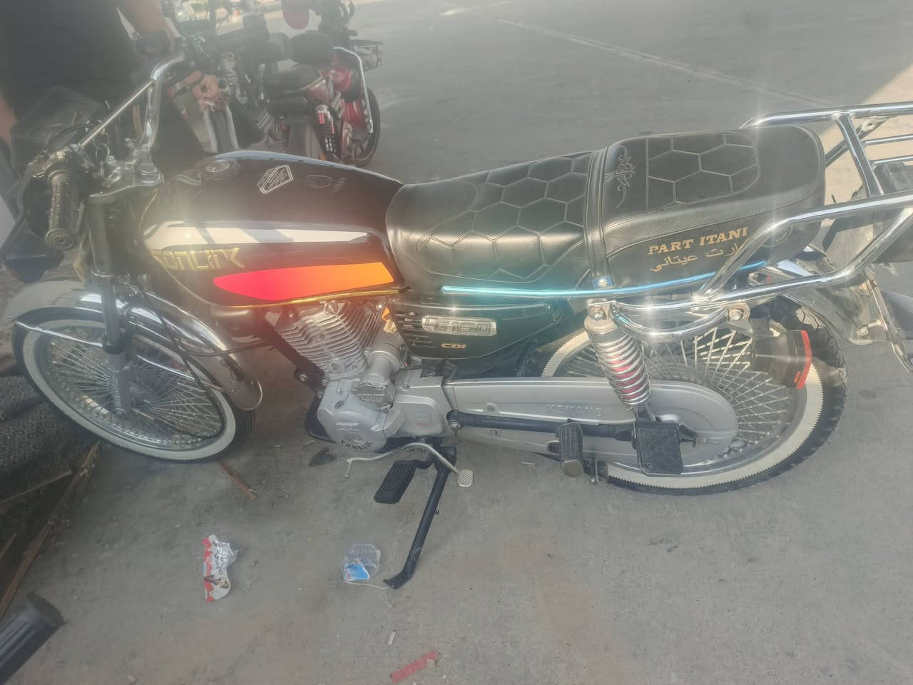 ماطور سولنك موديل 24 فول نضافه مكينه كبس منفيس اصلي كهربائيات شغال سعر 650 وبي مجال واتساب *********** مكاني اربيل زيتون
