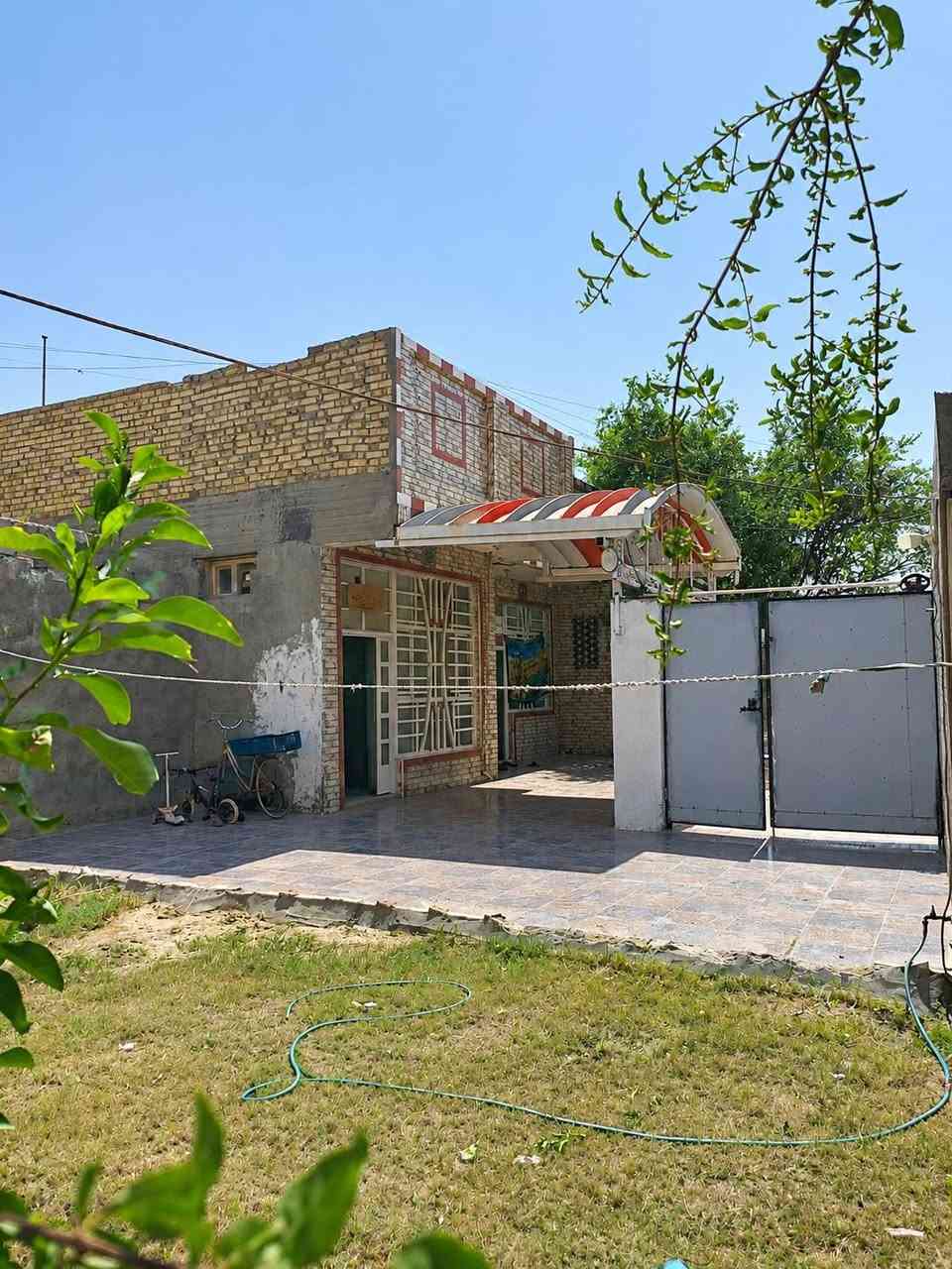 بيت للبيع طابو زراعي مساحه 350 متر واقع حال  بيت نظيف كامل مكمل بناء جديد  مابي نقوصات العنوان  الداينيه شارع المكتبه للاستفسار اكثر و معرفه السعر اتصل ع الرقم ***********
