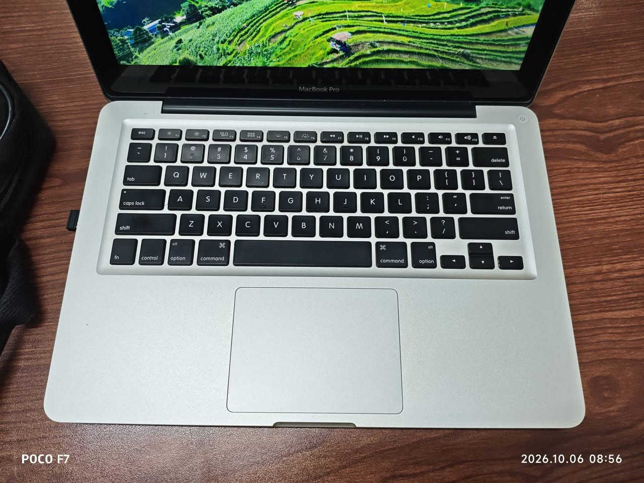 ماك بوك برو ٢٠١٢ • ٢٥٦ جيجابايت SSD • ٨ جيجابايت رام