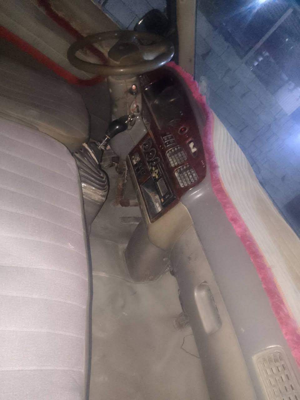 السلام عليكم
بريجو موديل 97مصفره هيئه غرامات 
انكليزي بغداد تحويل مباشر 
سيارة معمره كامل السعر 
55اوبيها مجال حك الجيه 
***********
