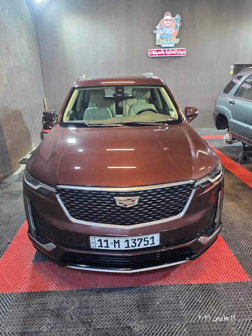 بسم الله الرحمن الرحيم 
🔴 للبيع مستعجل جداً (ضروره ماليه) 🔴

🚗 كاديلاك XT6 2023 –
الممشى: 76 كم بس (جديده بالكيلو)
رقم بغداد – تحويل مباشر باسمي
سنويه جديده

المواصفات:
🔹 مكينه V6 سداسيه (VVT) – قير أوتوماتيكي مضمون
🔹 7 ركاب – مقاعد منفصله VIP (صف ثاني وثالث كهرباء)
🔹 شاشه لمس رئيسيه + ماوس تحكم + Apple CarPlay وايرلس
🔹 3 أنظمة قياده (رياضي / عادي / ثلجي)
🔹 مثبت سرعه + تحديد مسار + تنبيه الخروج عن المسار
🔹 حساسات أماميه وخلفيه + كمره خلفيه
🔹 3 قطع مكيف منفصل (سائق – راكب – خلفي)
🔹 تدفئه وتبريد للمقاعد الأماميه + تدفئه للمقاعد الخلفيه
🔹 مقود كهربائي + مدفأ
🔹 صندوق خلفي كهربائي (فتح وإغلاق أوتوماتيكي)
🔹 ترحيب ضوئي بشعار كاديلاك عند الاقتراب

⚠️ ملاحظه: السياره وارد أمريكي – الضرر الوحيد هو جطه خلفيه تم تصليحها ورجعت لوضعها الطبيعي (المكينه والكير بحاله الوكاله).

💰 السعر: 290,000 دولار (قابل للتفاوض)
📞 للجادين فقط – المعاينه تثبت السعر
📱 للاتصال أو واتساب: ***********
📩 أو الخاص على الفيسبوك (للتواصل السريع)
