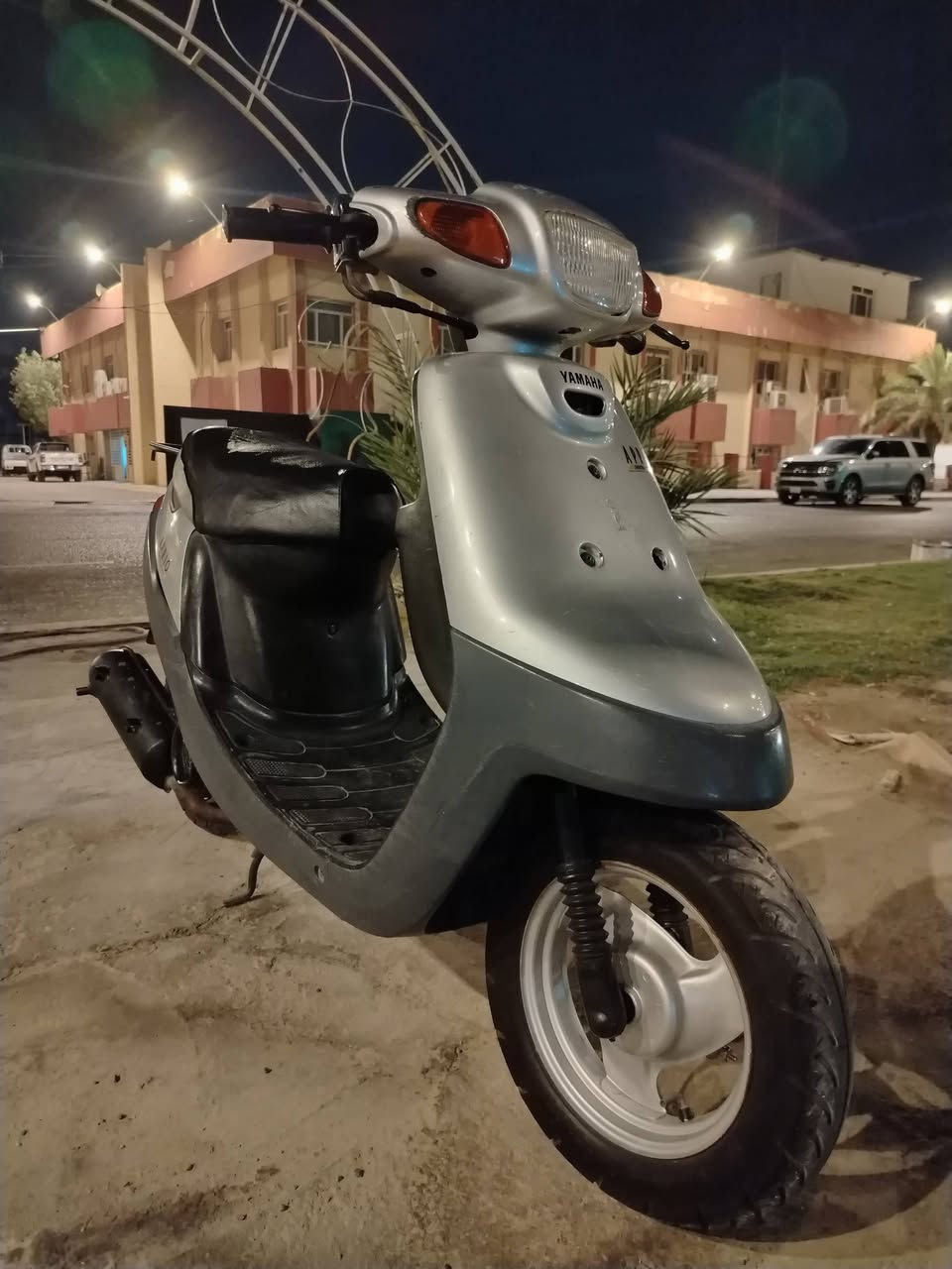 سلام عليكم دراجه بطه للبيع مديل 2000 دراجه ما بيها اي نقص كامله مكينه ناعمه كهربائيات كلها شغاله مكان كربلاء رقم ***********
