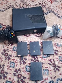 Xbox 360 Slim • ٤ هاردات • يدين تحكم