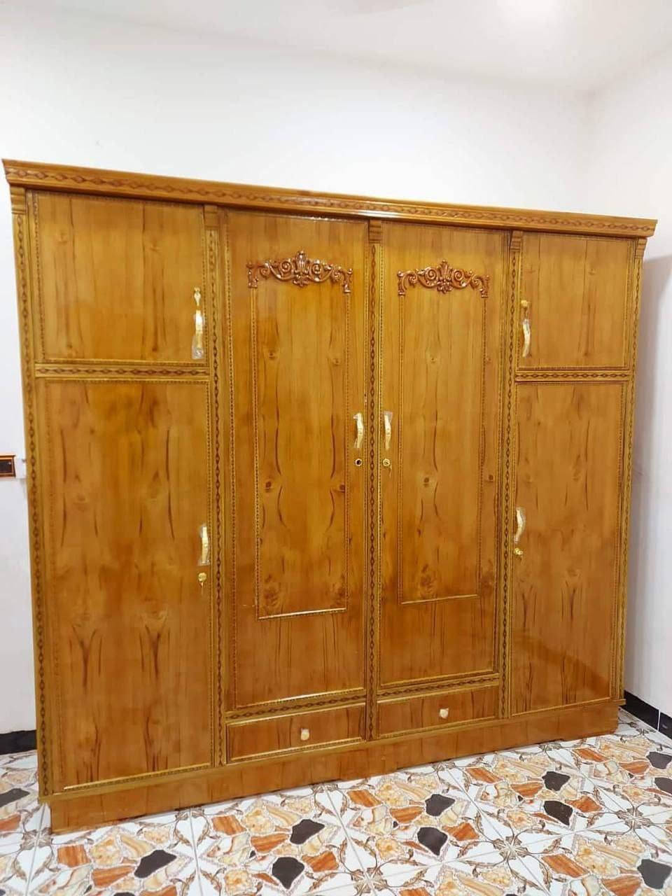 كنتور صاج عراقي 4 باب

نص مكتوب في الصور:
- ماجيات
- ***********
