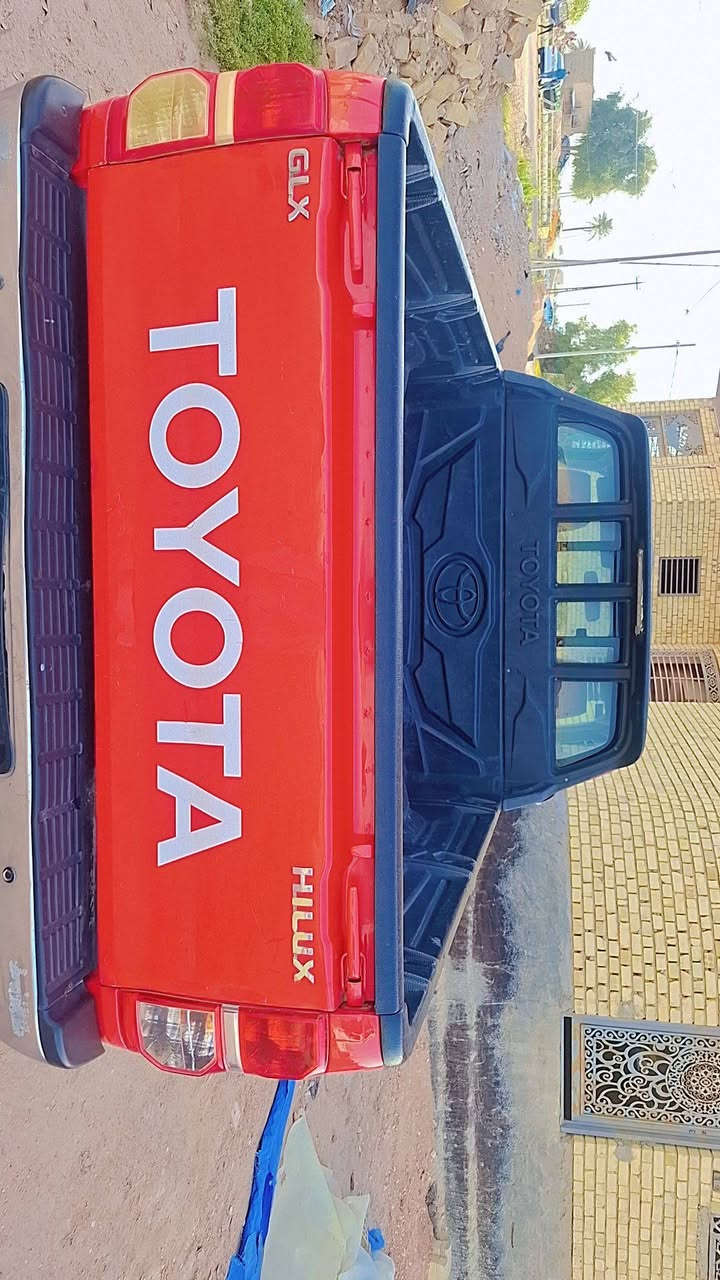 هايلوكس ٢٠١٤ • رقم واسط • كفاله عامه