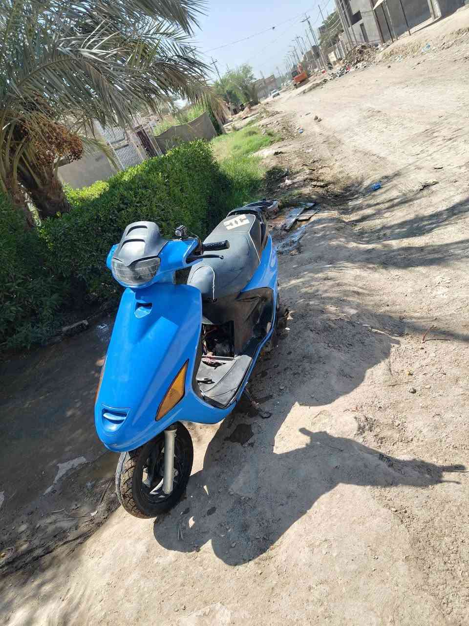 للبيع الدراجه شلعته تخبل كهربائيات سلف كله شقال فقط بيه لاستيك ولف الدخن الدراجه يرادله تبديل لاستيك والف  السعر 225وبيه مجال قليل ***********
