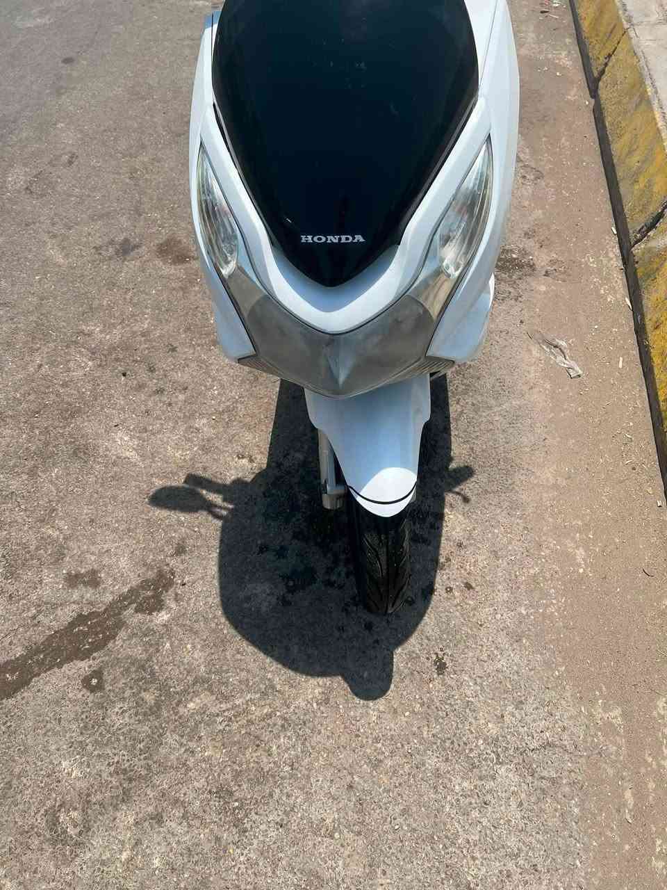 سلام عليكم PCX125مكفوله  مكينه خير من الله مكاني مدينه الصدر سعر 1250بيه مجال بسيط متواجد فقط اليوم فقط ***********
