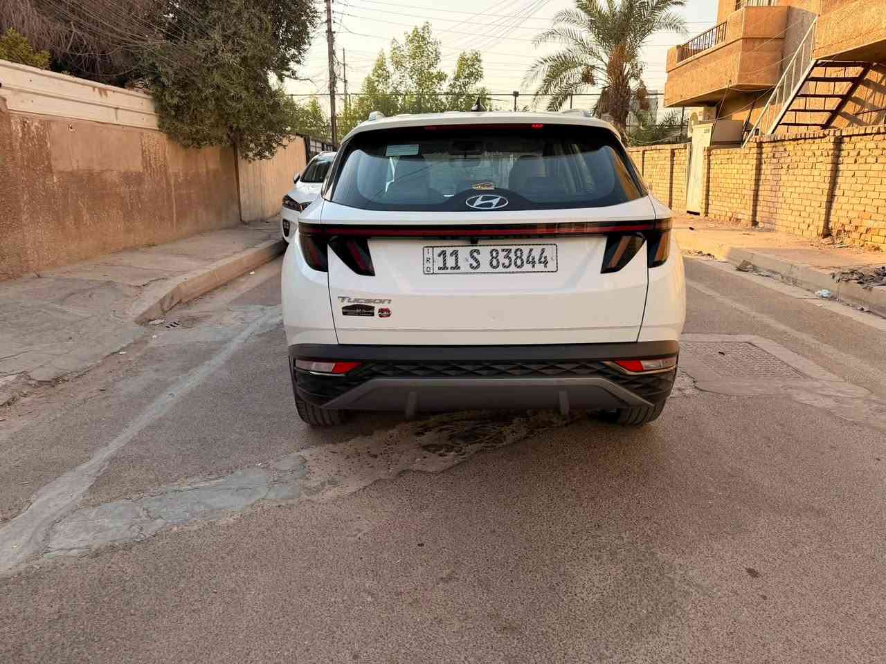 هيونداي توسان 2022
السلام عليكم 
توسان 2022 اللون ابيض وارد خليجي رقم بغداد محرك 2000

المواصفات
بيهة BDR. كد شبر فقط 
بصمه.. شاشه كاميرا 
تحكم ستيرن جهتين 
ثلاثه انظمه قياده 
مثبت سرعه
اشاير مري
شاحن و USP  
حساسات امامي خلفي
مانع انزلاق 
لد امامي
اوتو هولد
تبريد قطعتين
هاند بريك دكمه
دوشمة جلد اصلي وكالة
كراسي الامامية ثنينهم كهرباء 
بردات بلادي خلفي 187 ورقة 

السعر/18700مكاني بغداد شهداء البياع 
للاستفسار سيف  /***********
