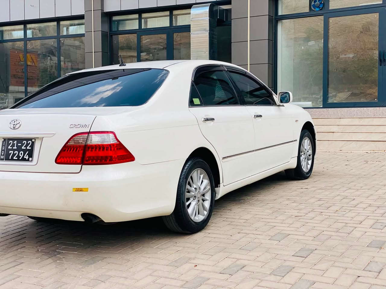 بةناوي خواي گةورة
شاهينة 2006. بةسمة رةساصي.       براوة ✅
180ي گيرگةورة كةم بةنزين خوري مةرغووب
كامل مةسروف. جامي هةلگيراوة. بريكي بةسراوة
تةبريد گةرموو سارد بةشةرت
بي دةعمو ليدراوي و قرج
سةخفو حيزام و كةڤةر بةشةرت
گيرو مةكينةو اكسل و تةقةو رةقة بةشةرت
كودم بوكردوة بةناوي خومةوةية 
وةكو رةسمةكان نةبوو نةتةوي
سعري 51$مةجال.    لةسةيدصادقم
***********فايبةر واستابي لةسةرة
