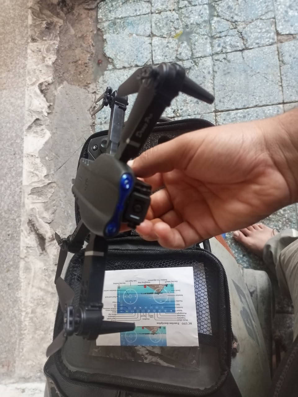 ظطيارة درون كلش حلوة و ما مستخدمه تصويرها حلوة الي يريدها يراسل خاص او على الرقم ***********
