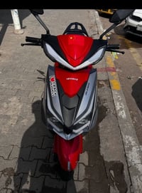 سكنس شحن • ٦ بطاريات • سرعة ٨٠
