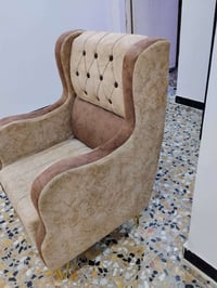 كرسي تخم نظيف جدا سعره 45قفل للتواصل 07807425011