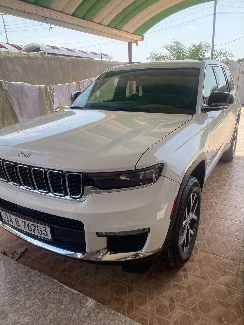 كراند شيروكي 2024 لمتدد فول مواصفات فئه L 
محرك 3600 
الضرر بنيد فقط مبدل بدون دواخل   ايرباك سليم  الدعاميه نفسه راديتر نفسه ما مبدل 
رقم بصره شهداء بسمي 

ماشيه 40 الف كيلو ليست مايل 
*كشنات خلفيه منفصله VIP
* رادار امامي مع مانع تصادم.
* تحذير الخروج عن المسار .
* تحذير النقطة عمياء
* نظام تحذير عند التقاطعات
* إنارة محيطية.
* شاحن موبايل وايرلس.
* مرايا تعتيم ذاتي. أنا
ALPINE نظام الصوت *
* سقف بانوراما.
* شاشه كبيرة 10.1 انج .
* نظام الخرائط (GPS).
* لوحة القيادة بقياس 12 أنج.
* كير شفتر بالستيرن.
* كامره خلفيه وكامرة داخل السيارة
* المصابيح الأمامية LED.
* كشافات الضباب LED.
* دخول ذكي.
* تشغيل عن بعد.
* الصندوق الخلفي كهربائي.
* كشنات جلد
* ذاكرة لحفظ وضعيات الجلوس للسائق.
* المقاعد الأمامية كهربائية.
*تدفئه للمقاعد الاماميه والخلفيه
* حساسات امامية.
* حساسات خلفية.
* 7 راكب.
* مكيف خلفي مع وحدة تحكم منفصلة.
* تدفئة ستيرن.
* مانع تصادم خلفي.
السعر 315 *
الاستفسار   *********** البصرة, العراق
