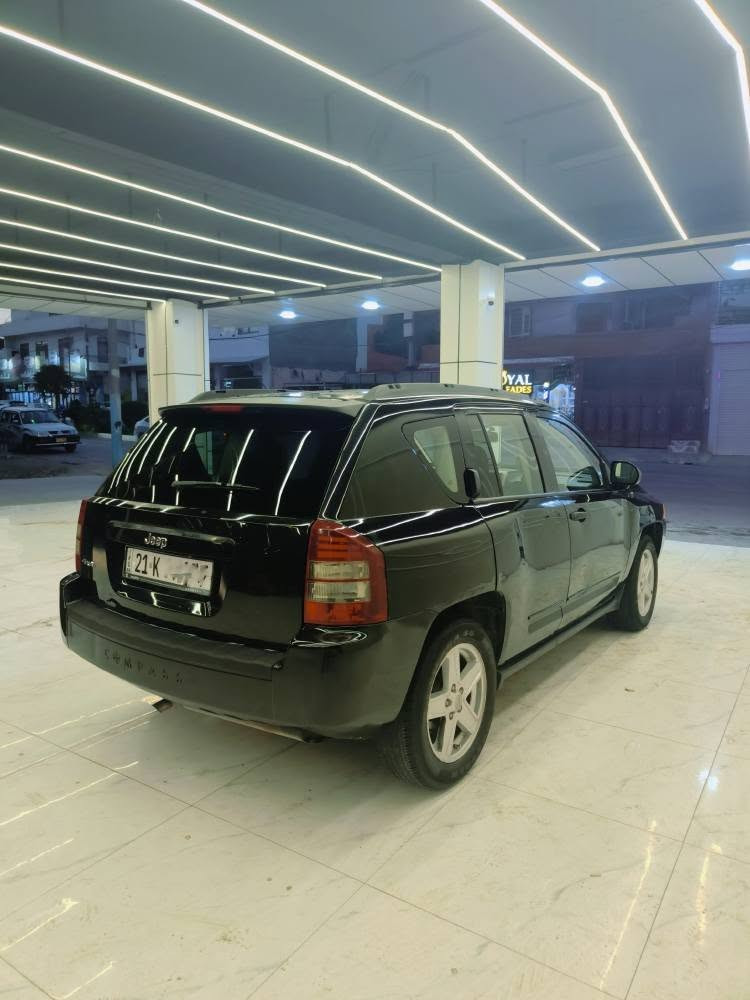 جێب کۆمپاس ٢٠٠٨ ⚡ Jeep Compass 2008

گێڕ ئۆتۆماتیک و گێڕ عادی، مەکینە ٢.٤ مەرغوب
پاک و خاوێن و بێ کێشەیە تەنها یەک پارچە بۆیاخ لەسەر جوانی، یەک پارچە کاڵبوونەوەی هەیە

شوێن؛ ڕانیە
نرخی ٨٣ وەرەقە و مامەڵە
ژمارە تەلەفۆن؛
***********
*********** رانية, السليمانية
