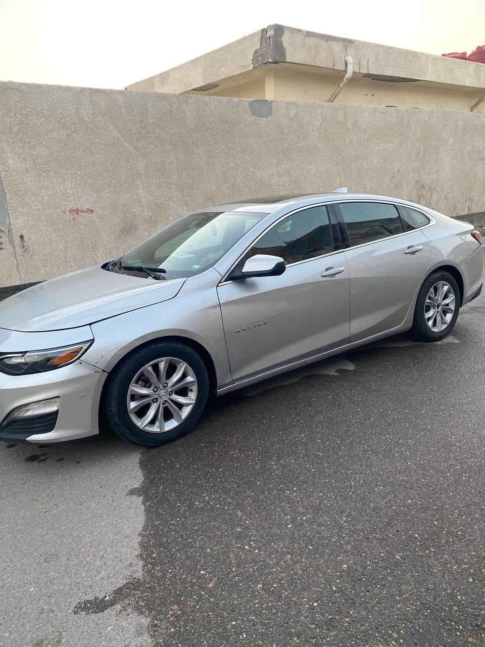 للبيع ماليبو ٢٠٢٠ LT السعر 75 وبي مجال للشراي معوقين تخلص بال ٢٠٢٧ الضربه  موضحه بالصور  تنته وفول تحكمات وكشن سائق كهربائي السياره  بس بيها تأخيره بنمره D 
مكاني بصره للتواصل ***********
