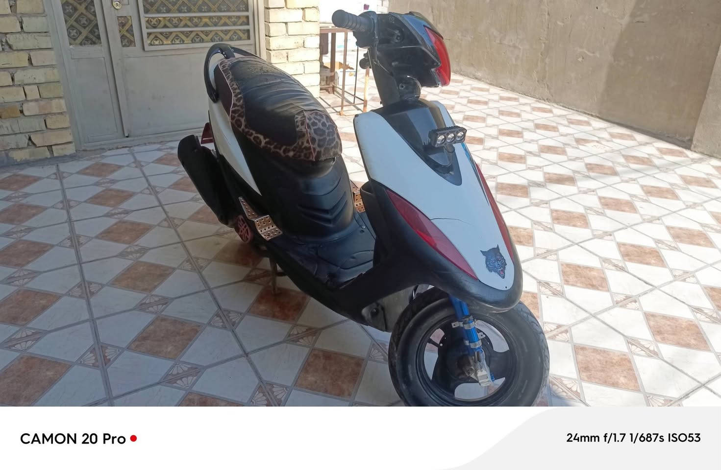 ماكس عدله البيع
سلف هندر كله شغال نضيفه وراق كامله 

‏‪***********‬‏ وتساب

نص مكتوب في الصور:
- CAMON 20 PRO • 2023.11.23 15:23 52023
- CAMON 20 Pro • 24mm f/1.7 1/687s ISO53
- CAMON 20 Pro • 24mm f/1.7 1/449s ISO52