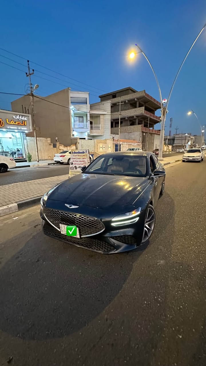 السلام وعليكم يولد جنيسس g70 2022 للبيع او للمراوس حسب القناعة  السيارة داخلة تعمل وتسير لا ضربة لا صبغ لا امبدل بيه شي + بيه مكانات بارد خفيفات جداً آثار دحچات الحاوية بالميناء لا اكثر ولا اقل رقم بصرة العنوان البصرة الجبيلة  للاستفسار الاتصال على الرقم ***********

نص مكتوب في الصور:
- ☑️☑️