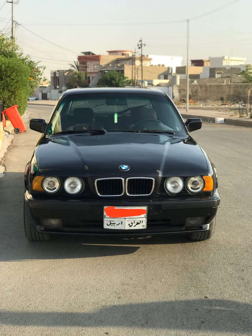 بیئێم 525 گێر عادی چوار جام کارەبا کوشن ھیتەر گێر و مەکینە سەقەر 2002سکلێتەر کارەبای چوار تایە و ویل تازە پشت و پێشی کەپسە بێ لێدراو سبوخ کراوە بۆ جوانی دەعامیەکانی پشت و پێشی کراوە بە ئێم دەفتەر بەنزین ھەیە سعر ٥٧ مجال
***********وتس اپ كركوك, العراق
