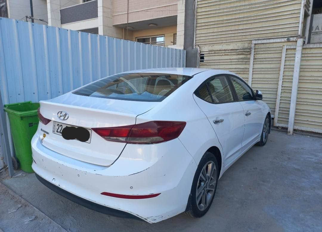 النترا خليجي ٢٠١٩ ماشية ١٥١ الف كيلومتر بيها صبغ بالدوسة وبارد بالباب الخلفي وتقشير جدا بسيط بالصبغ جاهزة من كلشي رقم اربيل باسمي  سنوية إلى  ٢٠٣١ 
السعر 149 وبيها مجال مكاني بغداد *********** بغداد, العراق
