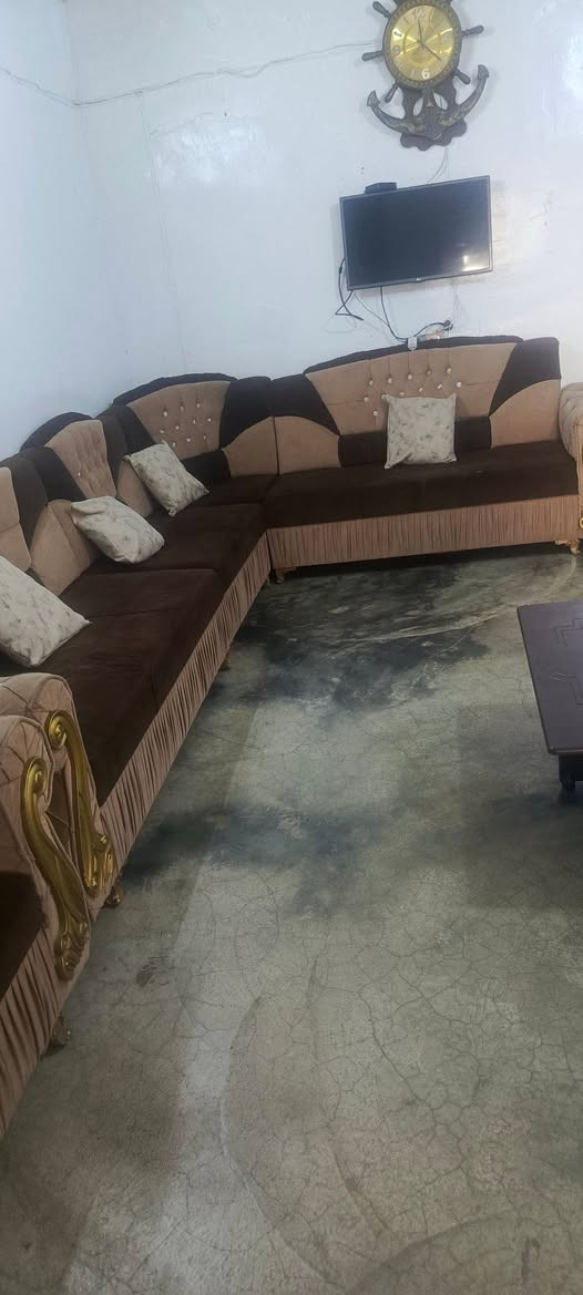 طقم كنب • صالون • للبيع