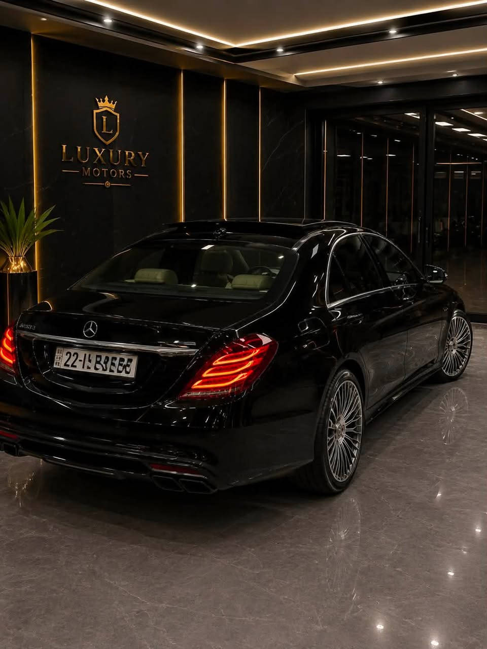 🖤 Mercedes-Benz S500 | 2017 🖤

للبيع أو المراوس تاهو  كاديلاك لاندكروز حسب القناعه 🖤

V8 Biturbo بقوة وهيبة الـ S-Class، بلون أسود ملكي وداخلية فاخرة.

▫️ موديل 2017
▫️ محرك V8 Biturbo
▫️ قير أوتوماتيك
▫️ داخلية جلد فاخر
▫️ بانوراما
▫️ كراسي كهرباء Memory
▫️ تبريد + تدفئة كراسي
▫️ كاميرا خلفية
▫️ حساسات أمامية وخلفية
▫️ دخول وتشغيل بدون مفتاح
▫️ شاشات ومولتيميديا
▫️ إضاءة LED
▫️ جنوط أصلية
▫️ نظام صوت فاخر
▫️ مثبت سرعة
▫️ مواصفات عالية
رقم اربيل الجديد 

سيارة راقية بكل معنى الكلمة، مريحة وهيبتها ما تحتاج تعريف.

📍بغداد_ الدورة 

📞 ***********
