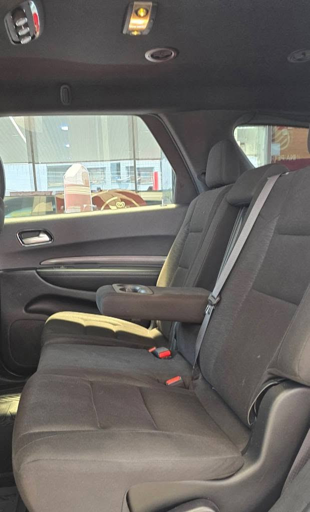 دورنكو 2023 
6 سلندر 3.6L
رقم دهوك بأسمي 
رقم وهزة وسنوية جديد 2032
جداً نظيفة السيارة وبدون نقص نهائياً

رادار جانبي ( نقطة عمياء )
اشارة ليد LED
كشن وستيرن تدفئة 
وضعيات قيادة سبورت وايكو 
اوتو ستارت ستوب ( انطفاء ذاتي )
بيها قطعتين تبديل شركة وقطعتين بخ
حادث جانبي 

السعر :  263 وبيها مجال 
مكان السيارة دهوك 
***********
***********

اتصال أو واتساب زاخو, دهوك
