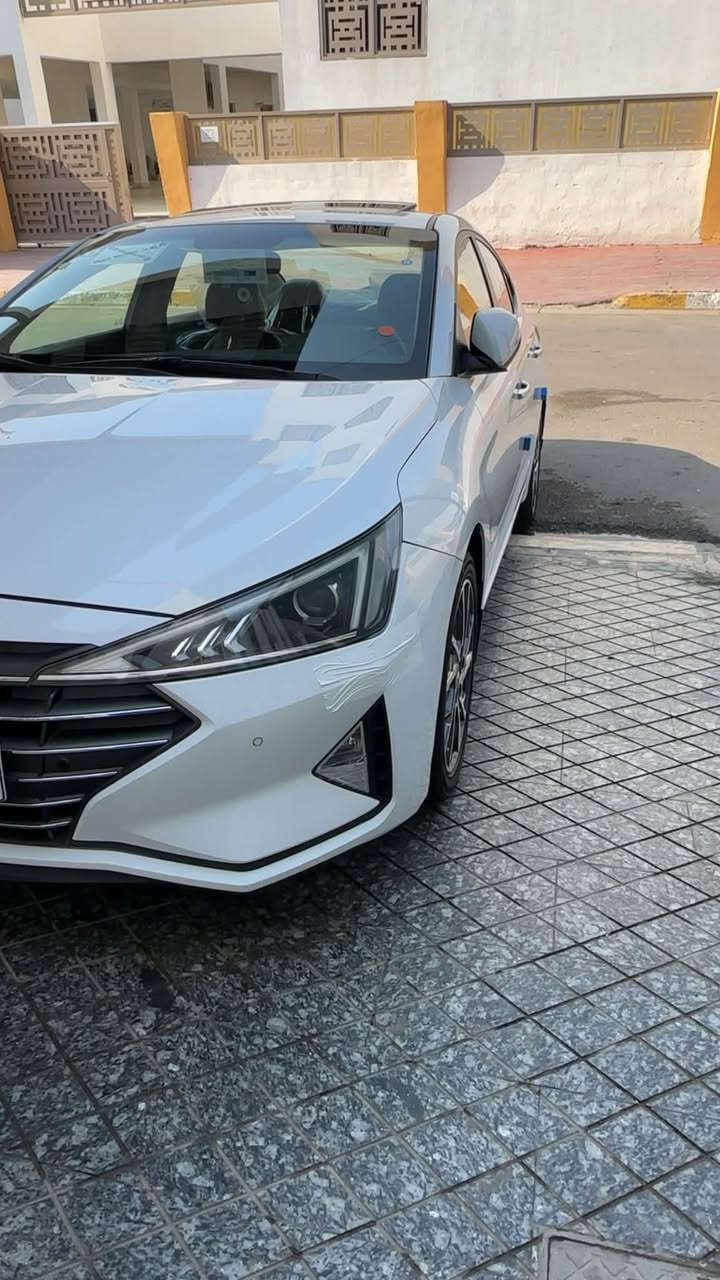 سلام عليكم النترا موديل 20 خليجي فول مواصفات مكفوله من صبغ عده نص جمالغ خلفي اثر طخه زغيره باقي كفاله كير محرك عله وضع شركه بصمه ثانيه موجوده سياره جديده ماشيه 116 حقيقي عله فحص بسمي شرط تحويل مكان سياره بغداد /***********

