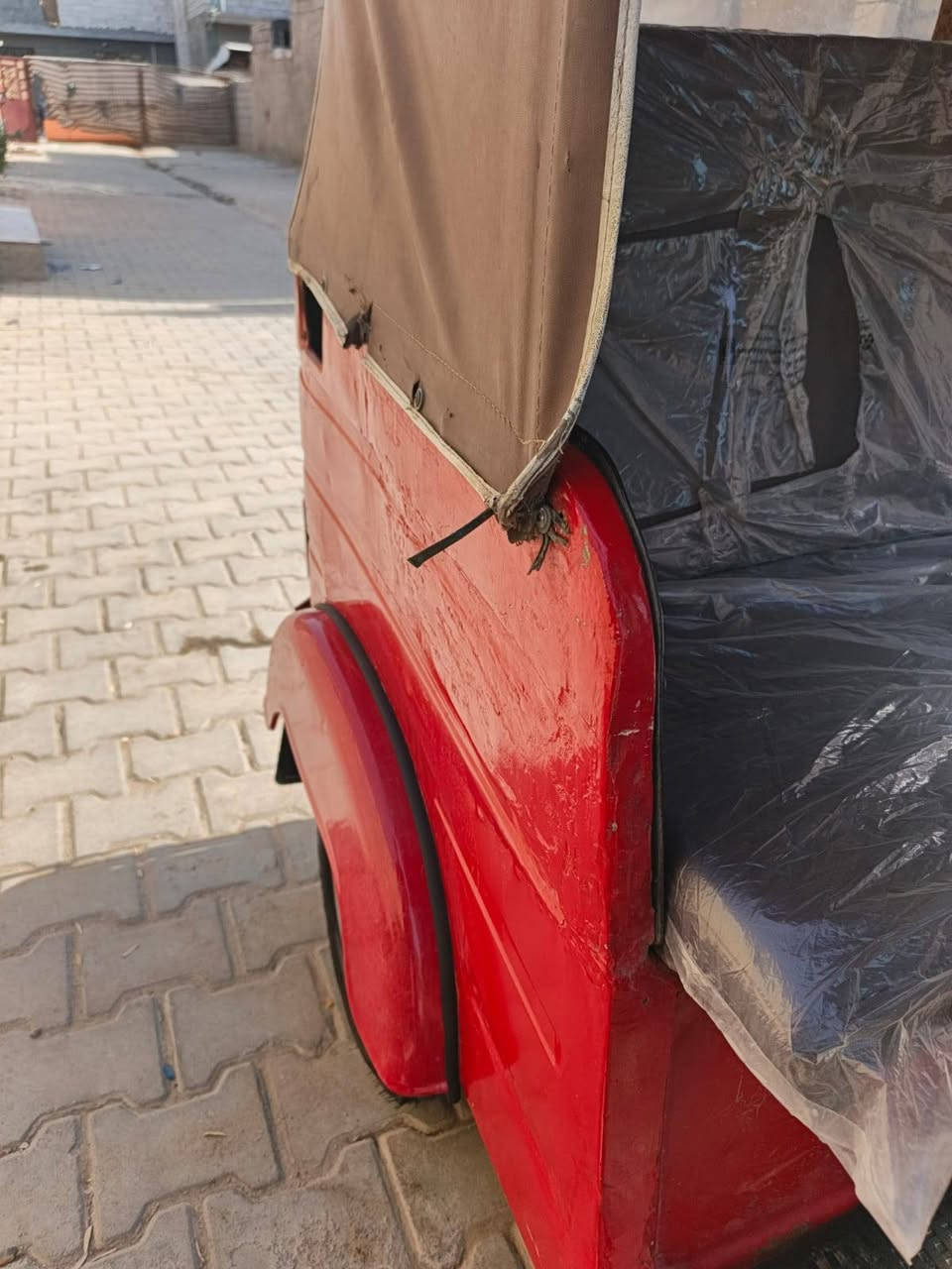 سلام عليكم تكتك البيع مودل ٢٠١٨
تكتك نضيفه مكينه كهربيت سعر ٥٥٠ رقم *********** وساب موجود
