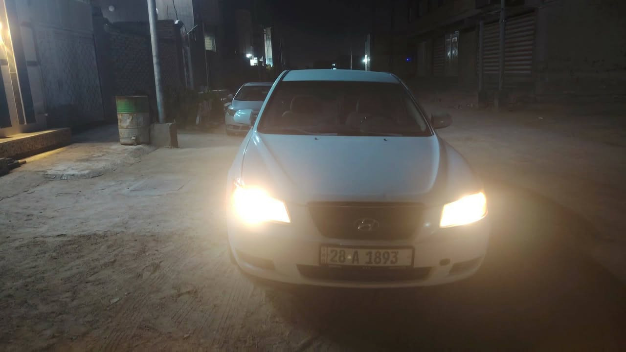 السلام عليكم سوناتا خليجي ٢٠٠٧ رقم نجف انكليزي باسمي مكينه٢٤٠٠ كير خير من الله السيارة بيهة جاملغ الأمامي صبغ بيهة بارد شي قليل السعر ٨٥ وبيه مجال حك الجيه الرقم ***********

