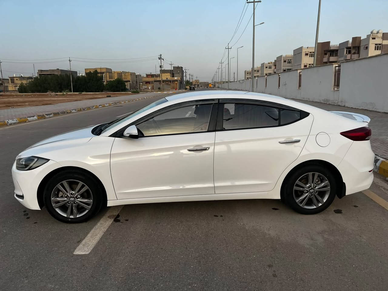 سلام عليكم للبيع الانتره 2018خليجي رقم أربيل تريد تحويل تريد وكاله باسم كردي مكفوله كفاله عامه من صبغ وتبديل وضربه فقط بيه مكانين تكحيل باب سايق بارد وتكحيل وقبق صندوك تكحيل مكينه (1600)مكينه ما فتوحه بلاديه سياره فول عده الفتحه والبصمه سياره جديده العنوان (وسط صويره)السعر (125)$وبيه مجال بسيط الستفسار ***********

