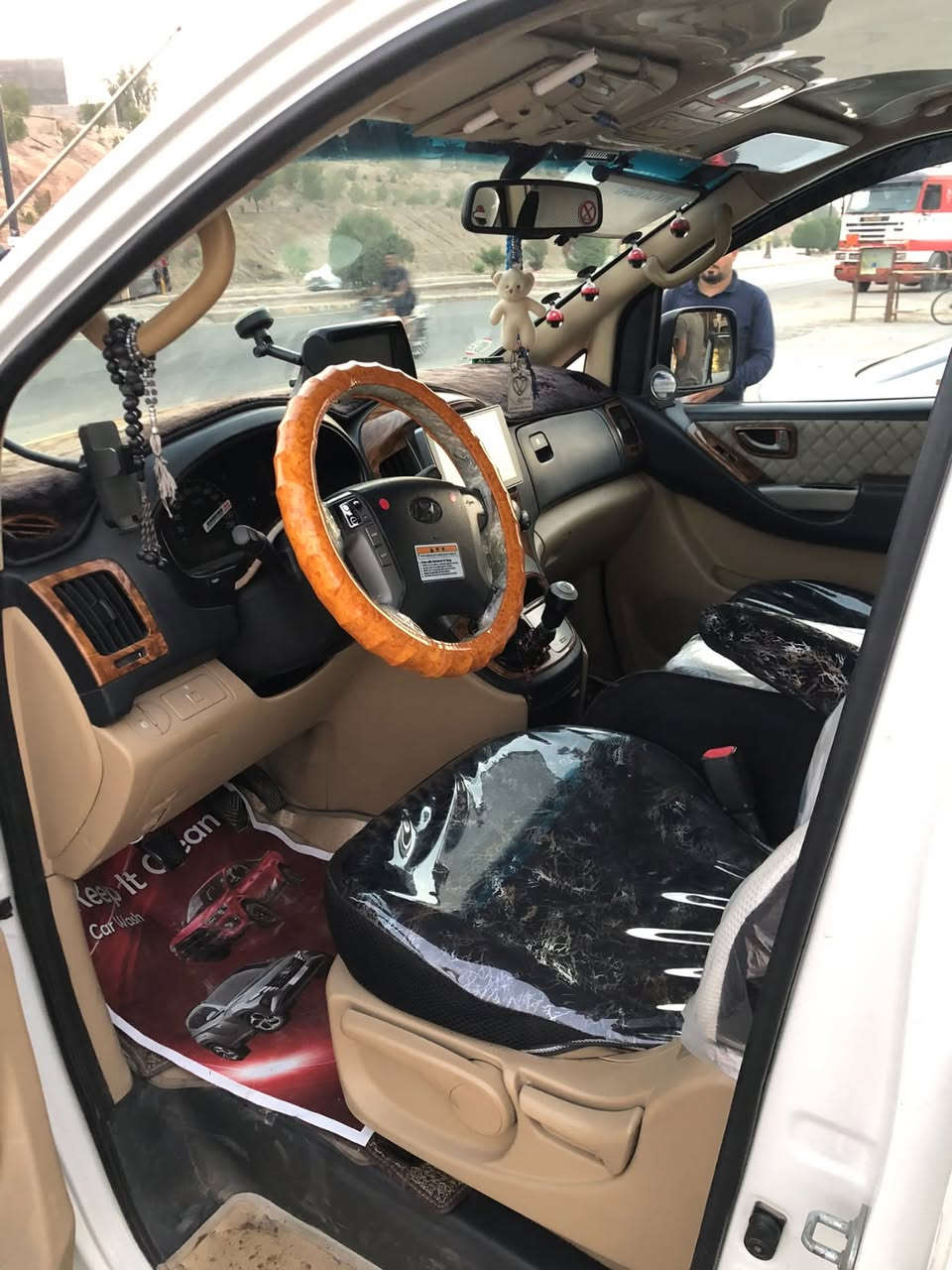 سلام عليكم ستاركس ٢٠١٣رقم انبار باسمي تحويل ثاني يوم مصفره هيئه غرامات وصل خط من اي شي صافيه مكفوله عده ربع الجاملغ الخلفي صبغ سياره فول تبريد منضومه امامي خلفي جديد تخم تاير كله فول صدر دوشمه كشانه ارضيه سقف محدثه فول جاهزه من كلشي سعر ***********
