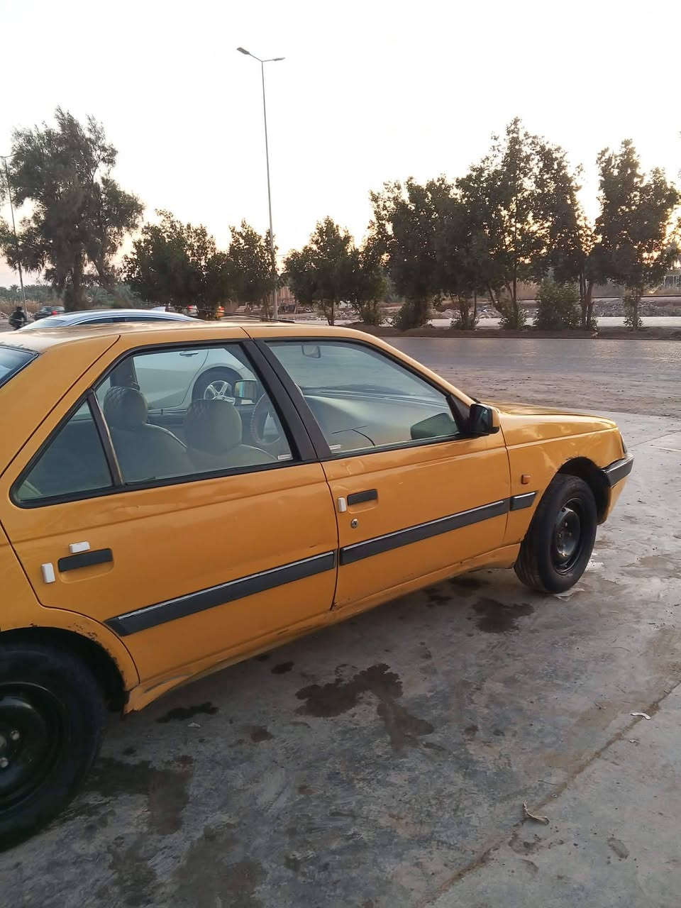 السلام عليكم بيجو لميس موديل ٢٠١٣
 تحويل ثاني يوم 
هية وغرمات مصفره 
كير ومحرك مكفولات 
حداديه خير من الله
 المكان بابل المحاويل 
السعر 33 $
‏‪***********
