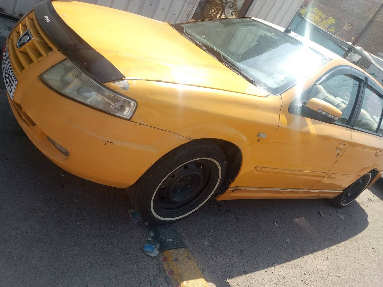 السلام عليكم سمند سورن للبيع ٢٠١١ مكينه بيه  خيط  حداديه مشط جديد بلاد لا ضربه ولا صبغ بيه طخطخات داخله نضيف تخم تايرات برجستون خط ابيض جديد تبريده ما يشتغل ما ادري شبيه وكف. مكاني الشعب رايده ب ٢٥ وبيه مجال ***********
