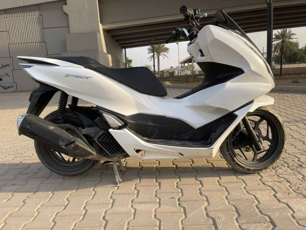 سلام عليكم
دراجه بي سي اكس جيل رابع مكفولة  بس بيه كسر زغير بلكفر  حساس ازدحامات استان كهربائي  مكينه 125  العنوان بغداد حي النصر رقم الاتصال *********** واستاب هم بي السعر 15 $
