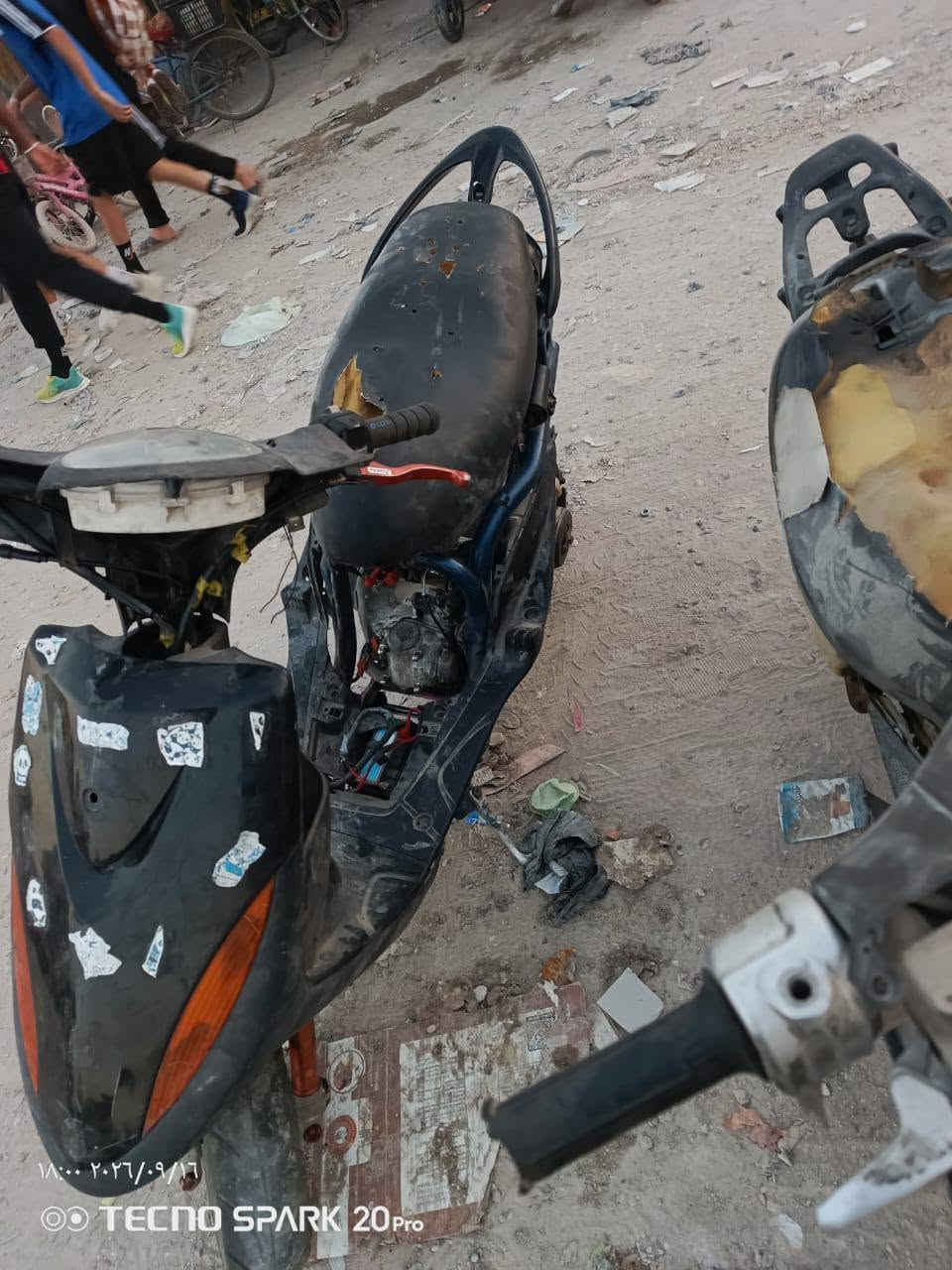 ماكسات عدله ثنين نقص قباقه هندر وحده كابريتر مكفولة من كلشي مكينه خرسه تجي جيب قبق هندر اشغلهن الك 
400 قفل مكاني بغداد كفاءات العبيدي ***********

نص مكتوب في الصور:
- 17:59 2026/09/16
- TECNO SPARK 20 Pro
- ١٧:٥٩ ٢٠٢٦/٠٩/١٦
- 17:59 ٢٠٢٦/٠٩/١٦
- ١٨:٠٠ ٢٠٢٦/٠٩/١٦
- 18:00 2026/09/16