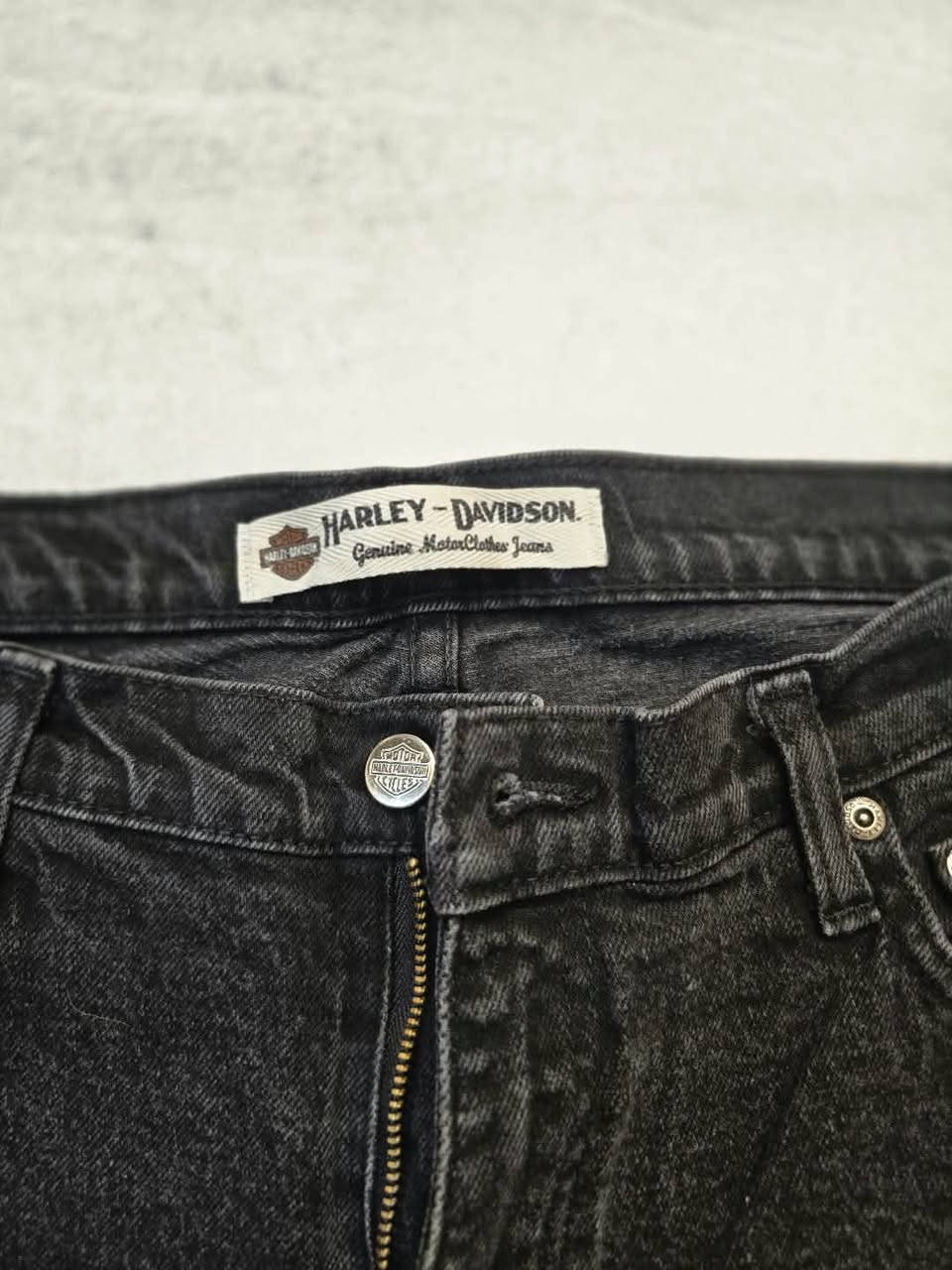 بنطلون جينز هارلي ديفدسون اسود | Harley Davidson Black Jeans قياس 30 
النظافة 100% 
السعر 45 الف
للحجز خاص 
او عبر الواتس اب ***********
