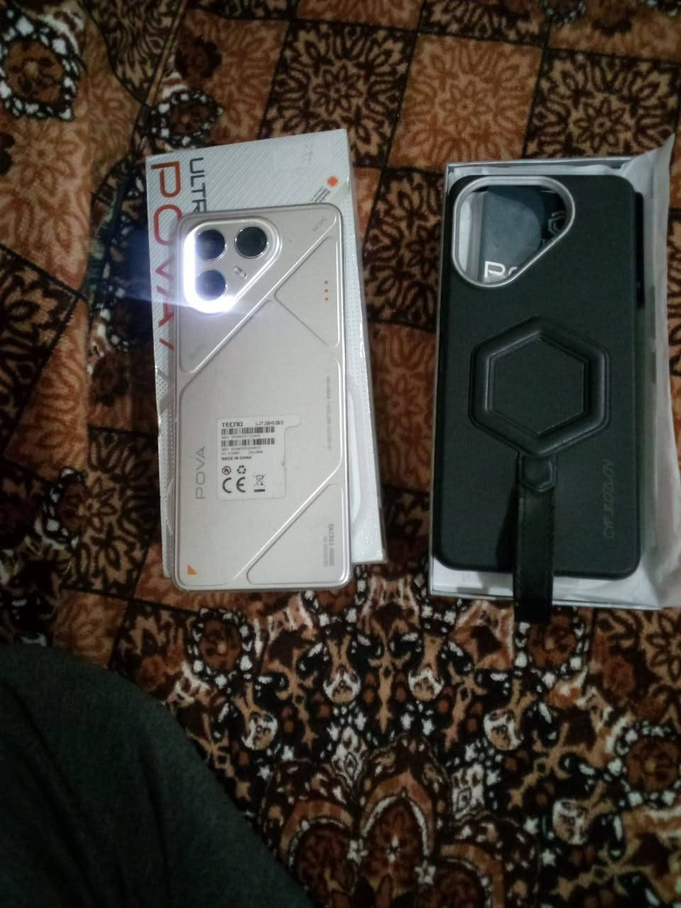 بوفا • للبيع • تلفون