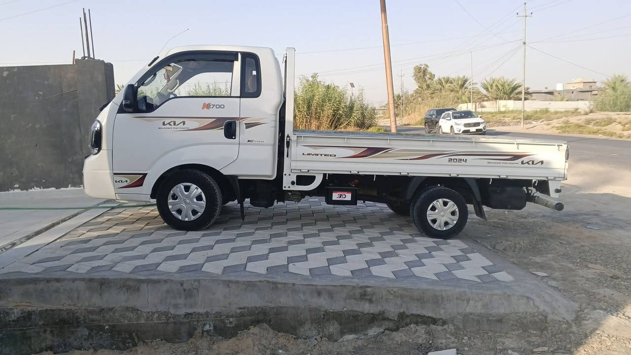 السلام عليكم
#للبيع 

كيا موديل 2023 _ كفاله عامه

ماشيه 91.000 وقابل لزياده 

رقم بغداد _ باسمي تحويل ثاني يوم 

السعر المطلوب 147 وبيهه مجال 

مكاني بغداد ابو غريب 

الرقم ***********
