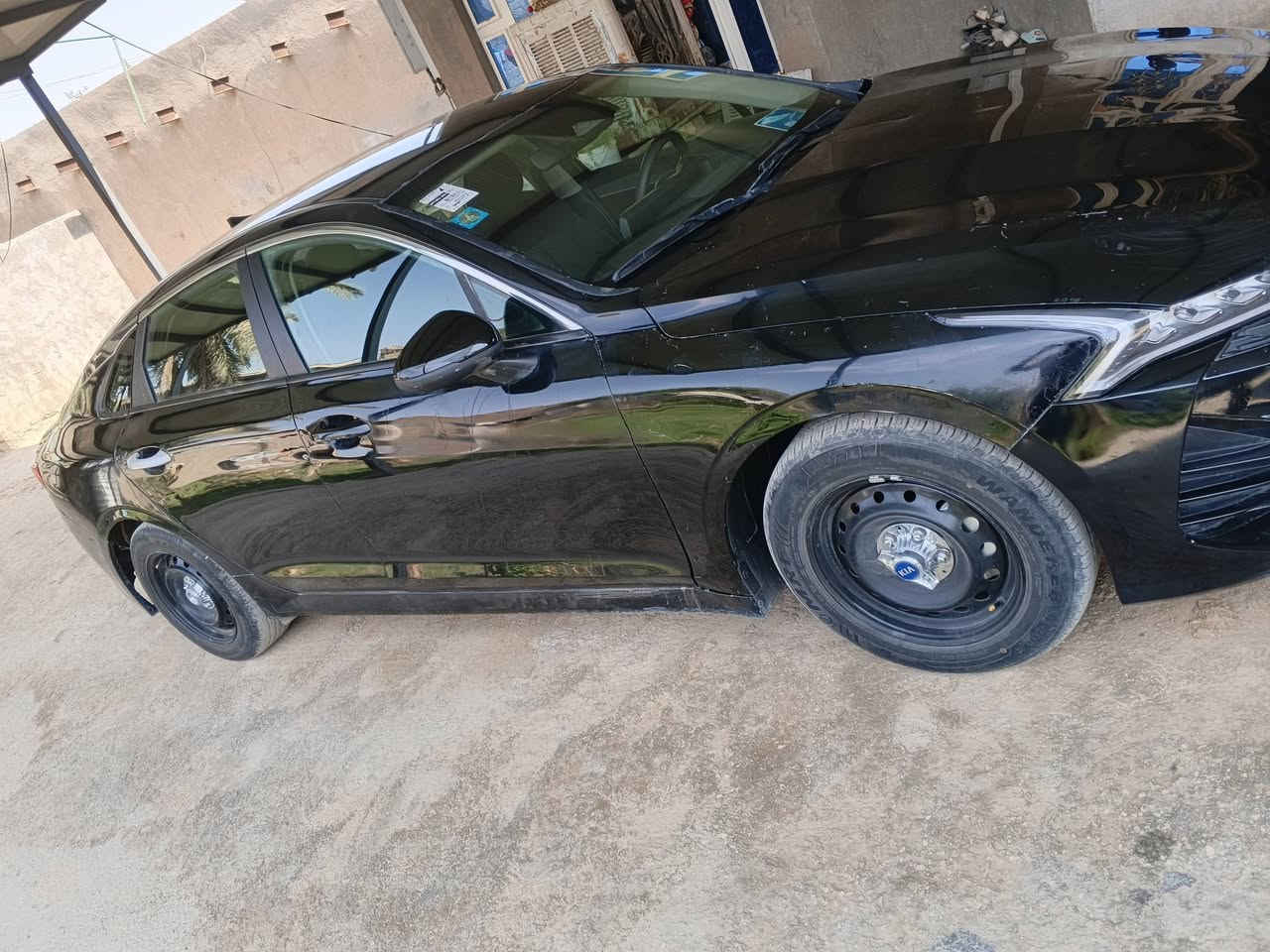 ا كي 5مديل 23 بغداد حر بسمي  بيها ثلث قطع قبق جنطه وجاملغ خلفي وبنيد سعر 135   ***********
