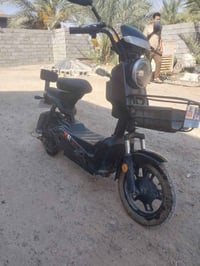 دراجه حجم ١٤  اربع بطاريات جاهزه  السعر  ٢٢٥  وبيها مجال  رقم الهاتف. ...