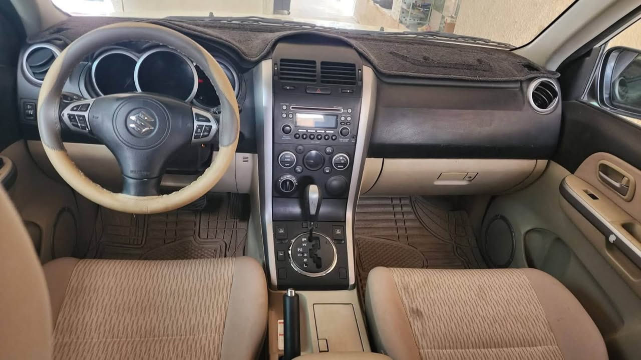 للبيع سازوكي كراند فيتارا 2014
دفع رباعي 4×4
بصمة بابين وتشغيل
ماشية 64
مصبوغة حزام ومبدل بنيد
السعر 85 وبيهة مجال
*********** مكاني بغداد
