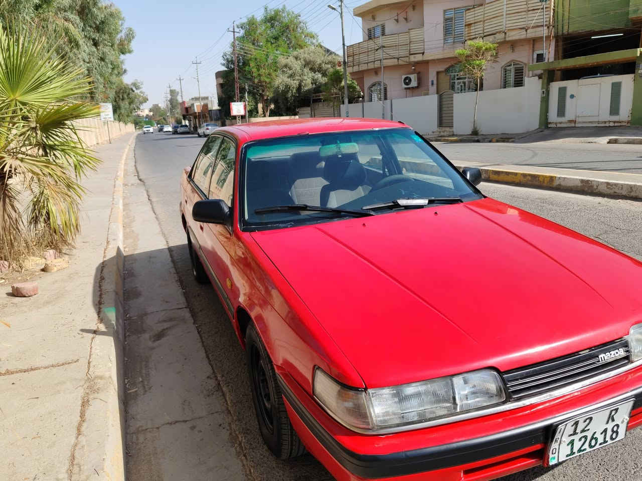 تيكالسلام عليكم مازدا ٦٢٦ موديل ١٩٩٠ سنوية جديدة ورقم جديد رقم نينوى محرك ٨ بخ كير اوتوما جام كهربائي سنتر لوك ستيون بور السيارة طوزتها حزام اثر تقحيل تايراتها جديدة كهربائياتها شغالة تبريد السيارة والبارحة الكمبريسر لطش  بيها مشكلة بالكير الثاني يظرب هاف وبيها ضربة بالتنميرة عالثاني ابيعك كير فحم محركها نص عمر بي صوت جكجكة قوية مكان السيارة بالموصل الايسر *********** بيع فقط ما اعارض ولا ابيع اقساط  سعرها ٣٧ ورقة وبيها مجال قليل
