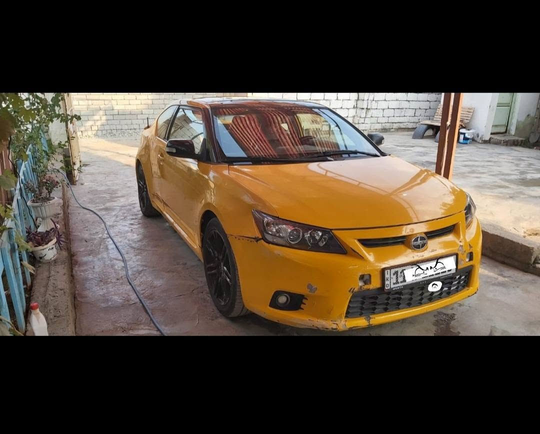تويتا كامري رياضي تك باب موديل12 السيارة خصوصي مو تكسي محرك كامري 17 غراضها كلها كامري 17مو محور بلادي حجم المحرك اربعة سلندر رياضي ضرر طخة بالجاملغ اليسار كلها بلادي رقم مميز بسمي مكينة كير ما مفتوحة شركه السعر 78//***********
