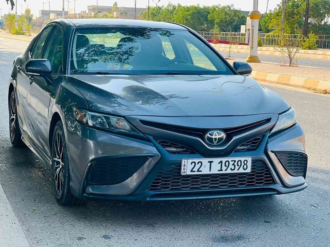 كامري 2023
لون فيراني 
مواصفات SE-plus  
تحكمات ستيرن 
تبريد يخبل 
محرك 2400 المرغوب 4 سلندر 
إشارات بالمري 
تايرات جدد 
سنوية وهزة جديدة إلى 2031
شرط التحويل 
غرامات صفر
صور الضرار في المنشور
***********
العنوان صلاح الدين بلد

