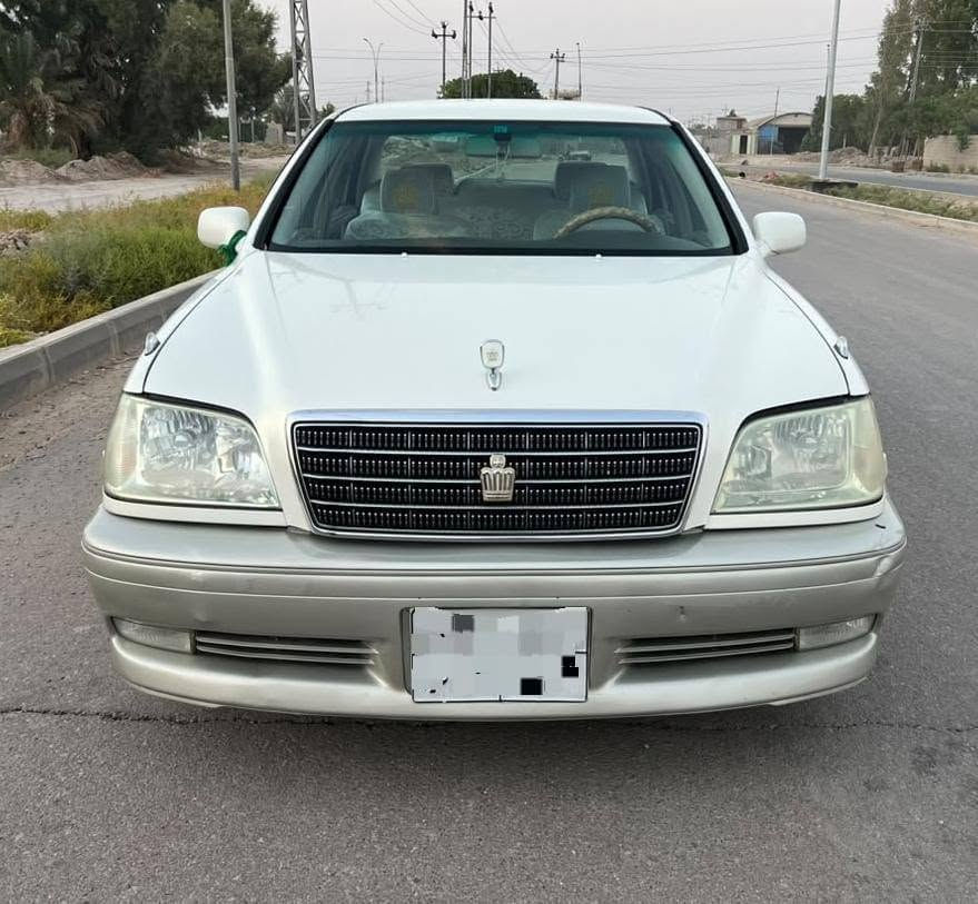 السلام عليكم للبيع  سياره كارتون ⚡⚡
ملكه كراون 2003 كصه جنطه 
سياره كرستال اصل 
4دكم 
برده خلفيه 

بطاين زيرو 
تبريد ثلج وي السويج 🥶
ويل نجمه
محرك D4 الصغير شرط زيرو 
باتري جديد 
كير كارتون شرط 
حداديه طوبه 1️⃣
سستم سماعات دمام 📁
مكاني ناصريه  سعرها//32 وبيها مجال 
الاتصال///***********
