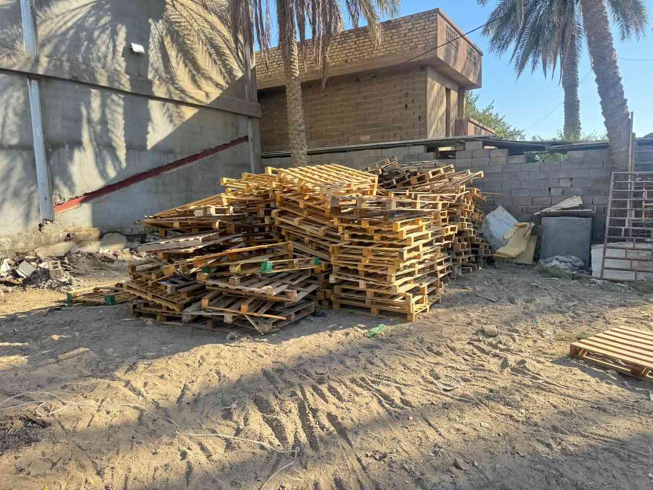 يوجد إسكيب لي للبيع أبوغريب حي الصناعه اتصال واي ساب ***********
