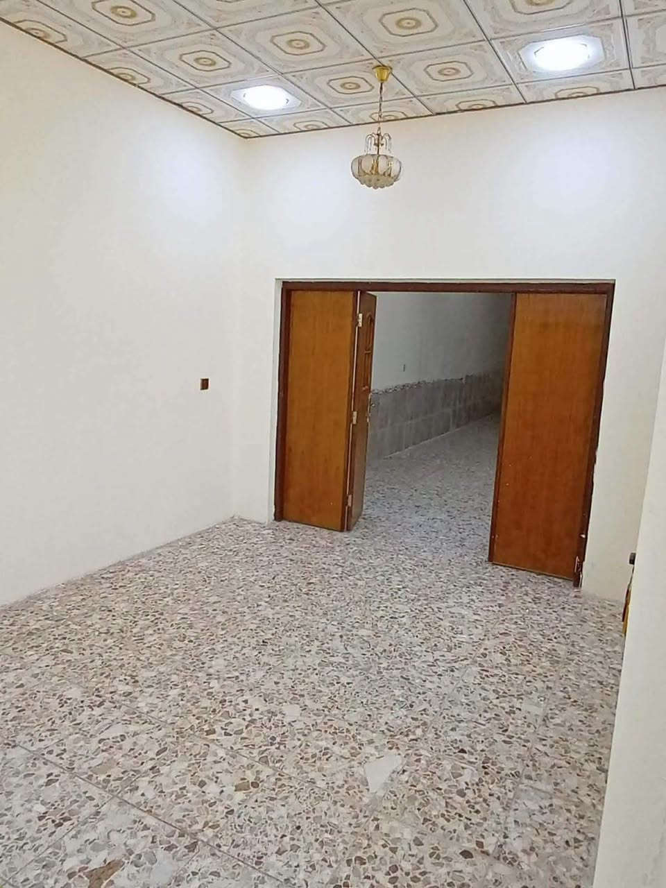 🏠 دار للبيع - حي الفرات

📍 العنوان: الديوانية - حي الفرات - قرب أسواق الجوهرة - موقع ممتاز وخدمات كاملة

📐 المساحة: 138 متر

📋 التفاصيل:
• غرفتين نوم • صالتين • مطبخ • استقبال ضيوف • مجموعة صحيات داخل + خارج 
الدار بناء نظيف وجاهز للسكن، منطقة هادئة ومخدومة بالكامل (ماء - كهرباء - مجاري - تبليط).

السعر والاستفسار على الخاص

للتواصل والاستفسار: ***********
مكتب البروج المشيدة للعقار

#الديوانية #عقارات_الديوانية #دور_للبيع #حي_الفرات #البروج_المشيدة_للعقار
