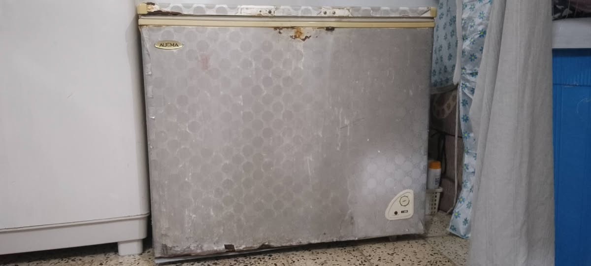 غراض مستعمله للبيع بلازما حجم 43 الوادي بدون نت هيه وميز 200 الف بوفيه صاج عراقي طابقين ب150 الف مجمده نص عمر شغاله بلاديه ب75 الف مكاني كرخ شهداء بياع اي استفسار ***********
