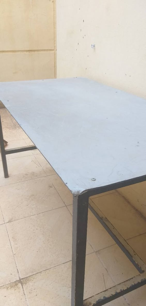 تەختەی نان  بانەکەی باڵامبرێسە بە 25  هەزار درێژی یەکمەتر و بیسە و پانی 80سم . تەنوری نان زۆر باشە  شەریکەی ئارێز بە 70هەزار لە کەلارە  بۆ 
کڕین پەیوەندی بکە۰۷۷۱۹٤۷۳۷۲۱
